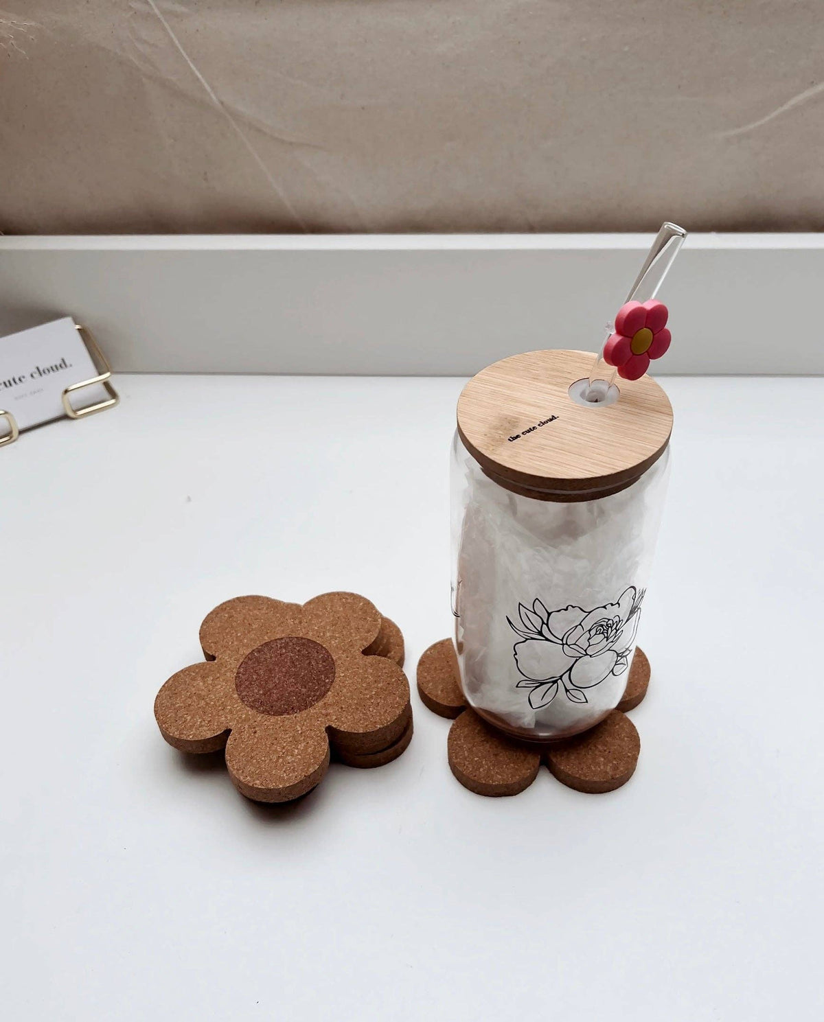 Daisy Cork Coaster – Floral Drinkware Accessory, Heat Resist 2