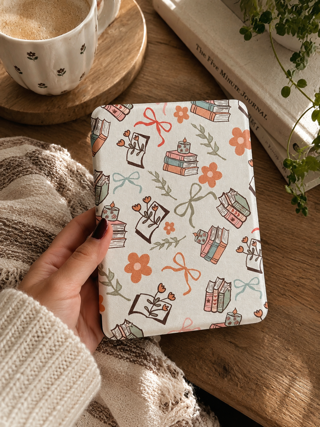 Books & Bows Kindle Case