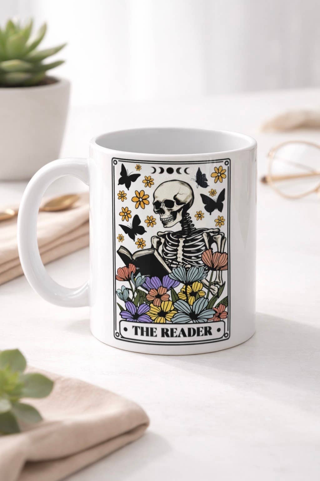THE READER Ceramic Mug Dishwasher/Microwave Safe 325ml